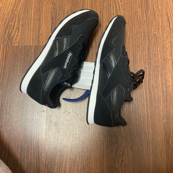 Reebok brand new size 7.5 - Picture 6 of 8